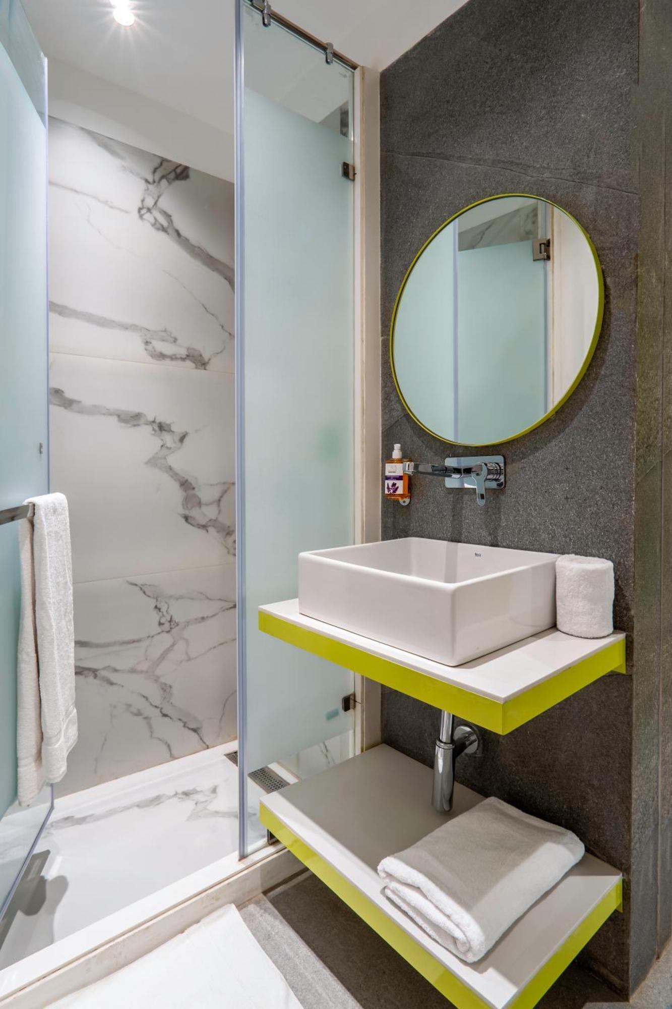 Hotel Le Roi Express Karol Bagh Дели Экстерьер фото