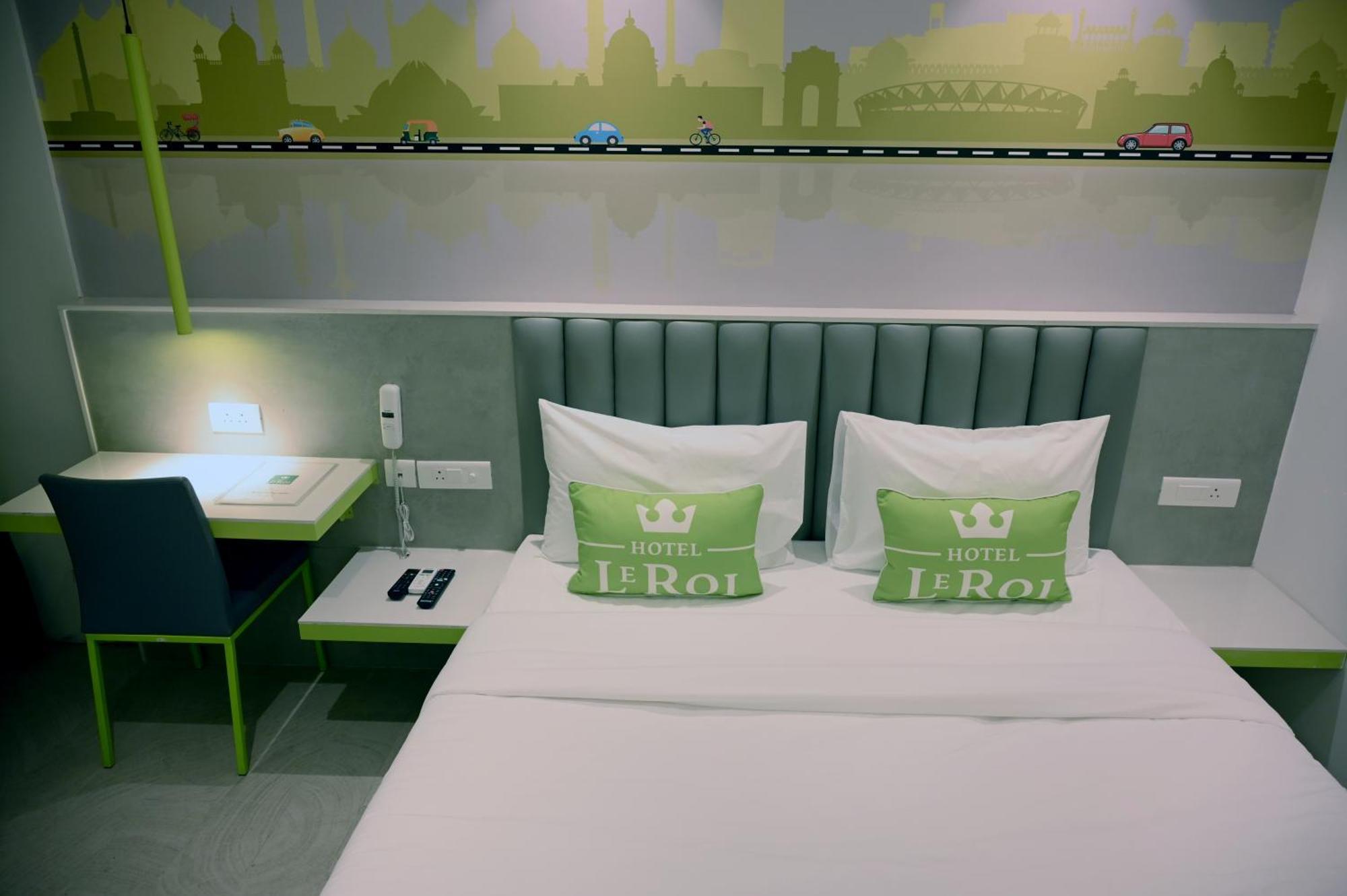 Hotel Le Roi Express Karol Bagh Дели Экстерьер фото