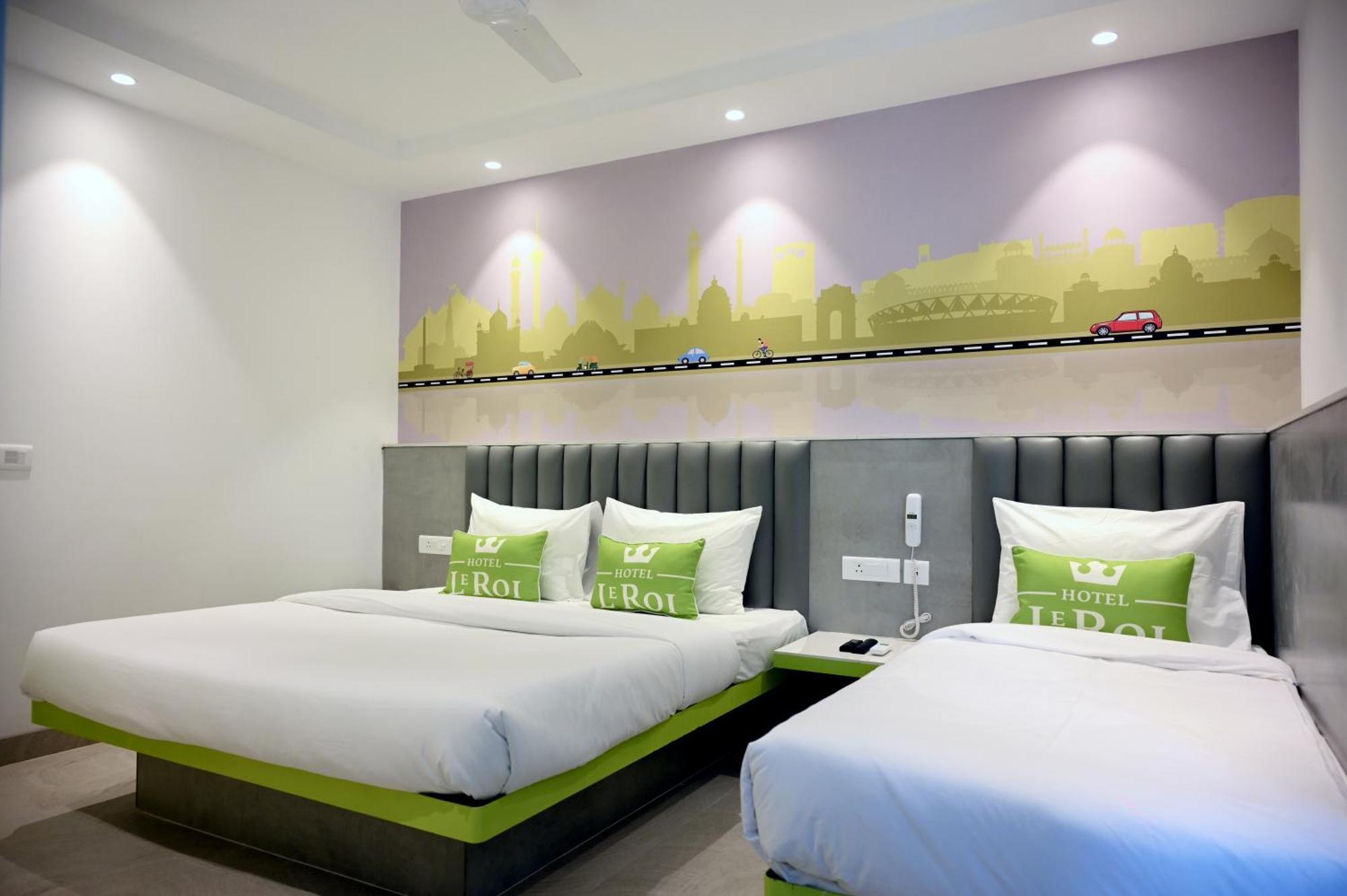Hotel Le Roi Express Karol Bagh Дели Экстерьер фото
