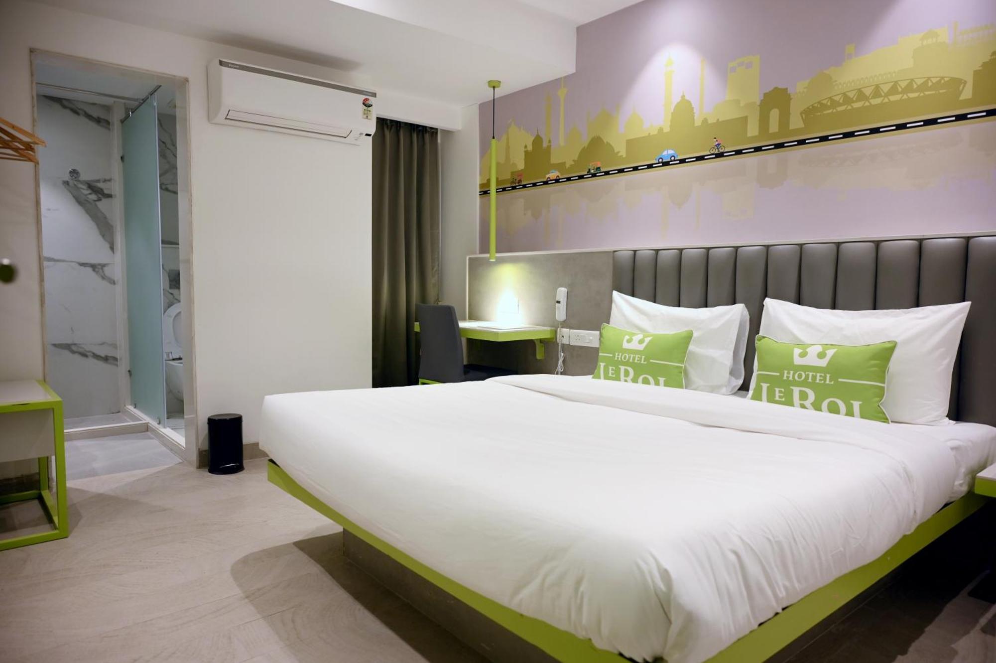 Hotel Le Roi Express Karol Bagh Дели Экстерьер фото