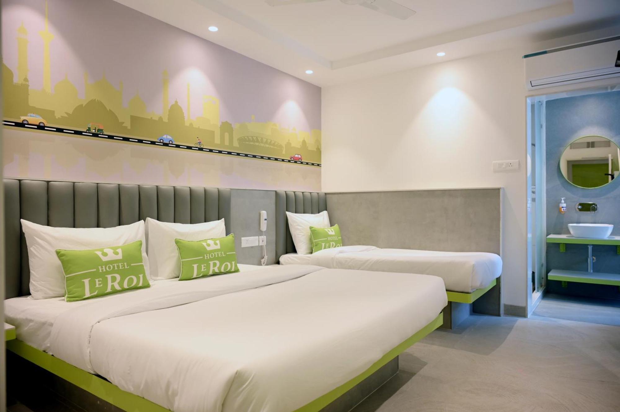 Hotel Le Roi Express Karol Bagh Дели Экстерьер фото